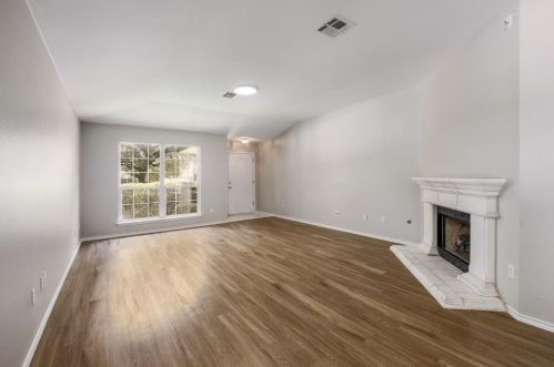 4300 Columbine Dr, Austin TX  78727-2609 exterior