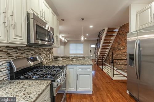 2943 16 St, Philadelphia PA  19132-2226 exterior