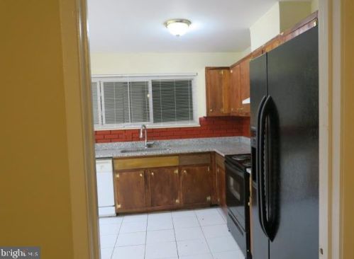 15253 Lodge Ter, Woodbridge VA  22191-3805 exterior
