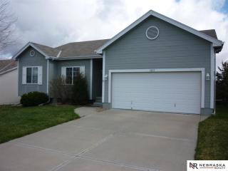 6215 146th St, Omaha, NE 68116-4509