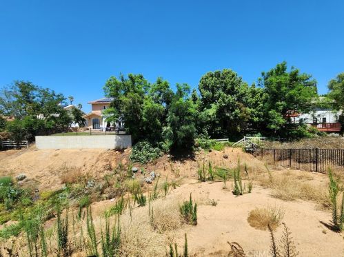 14012 Quailridge Dr, Riverside CA  92503-7201 exterior