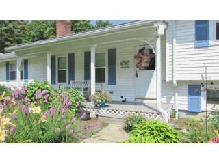 22 Mayfield St, Smithfield, RI 02828-2918