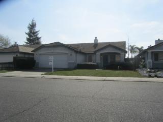 1038 Bristow St, Manteca, CA 95336-5947