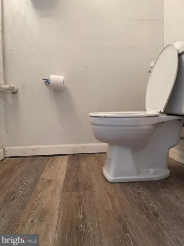 7053 Large St, Philadelphia PA 19149-1725 exterior