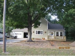 364 Roosevelt Rd, Bement, IL 61813-1056