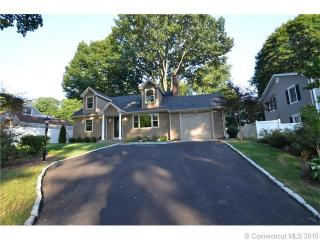 967 Naugatuck Ave, Milford, CT 06461-2370