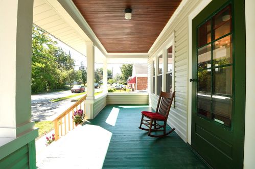 18222 Ashland Ave, Homewood, IL 60430-2305