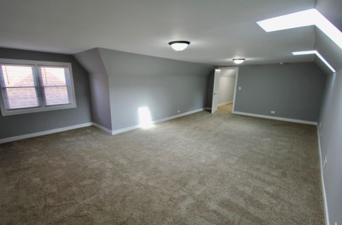 7705 Bennett Ave, Chicago IL  60649-4605 exterior