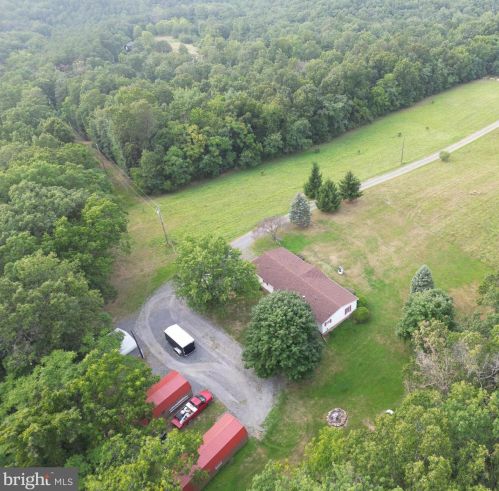 792 Matt Jack Trl, Berkeley Springs, WV 25411-7469