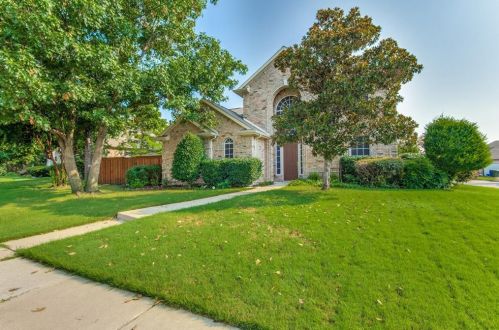 1832 Andress Dr, Carrollton TX  75010-6300 exterior