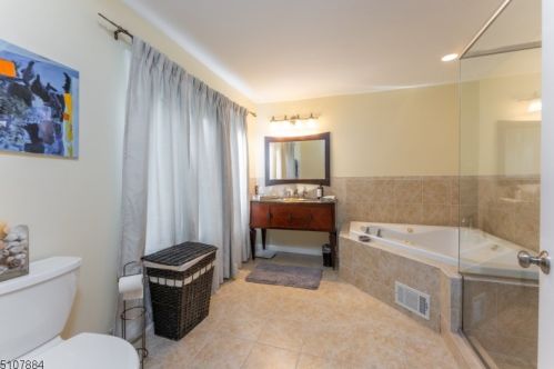 2 Brookview Cir, Dover NJ  07869-4636 exterior