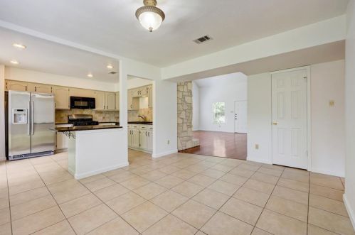 4506 Adelphi Ln, Austin TX  78727-5200 exterior