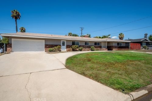 1146 Vista Grande Rd, San Bernardino, CA 92410-1052