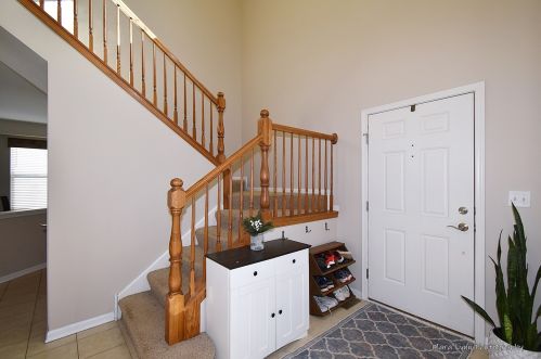 2960 Aberdeen Dr, Boulder Hill, IL 60538-4120