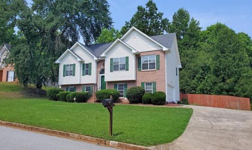 3180 Water Brk Dr, Conyers GA  30094-5691 exterior