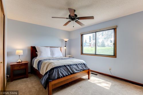 1500 Helmo Ave, Saint Paul MN  55128-5527 exterior