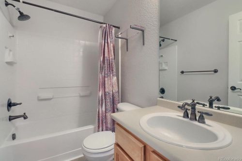 23262 Costilla Pl, Denver CO 80016-7105 exterior