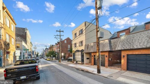 512 4 St, Philadelphia PA 19133-3105 exterior