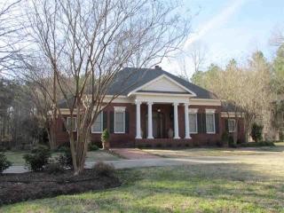 34 Fairway Dr, Natchez, MS 39120-9590