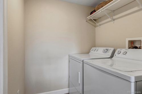 18683 Crestridge Dr, Aurora CO 80015-5128 exterior