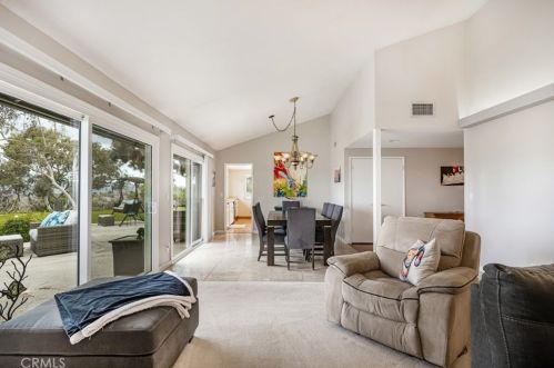 6421 Calle Del Norte, Anaheim CA  92807-4203 exterior