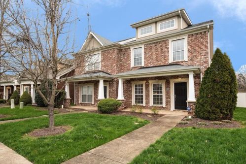 2123 Cason Ln, Murfreesboro, TN 37128-4906