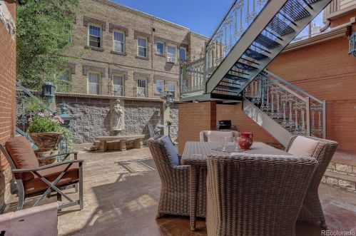 1022 Pearl St, Denver CO  80209-4226 exterior