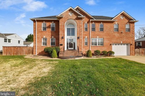 3549 Gordon St, Falls Church, VA 22041-1912