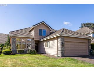 3256 Lakemont Dr, Eugene, OR 97408-5934
