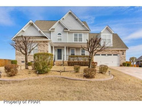585 Oakridge Dr, Raeford, NC 28376-6095