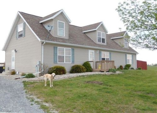 10199 1000s Rd, Momence, IL 60954-3964