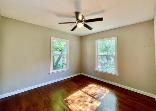 4936 Cedar Hill Rd, Fort Worth, TX 76116-8910