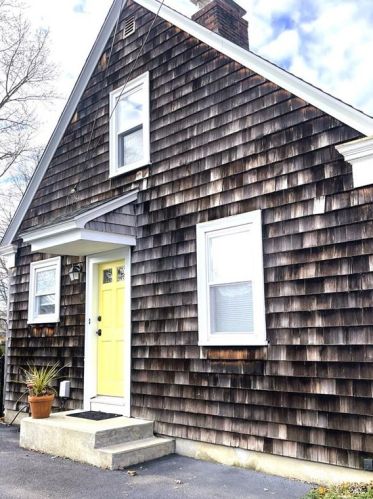 10 Omaha Blvd, Warwick, RI 02889-1613