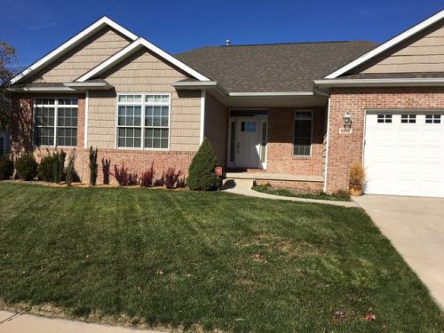 1105 Milldale Dr, Buckhart, IL 62563-8700