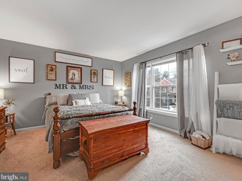 162 Eagle Dr, Ephrata PA 17522-8772 exterior