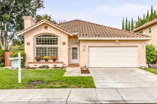 1175 Madera Dr, Tracy, CA 95377-8952