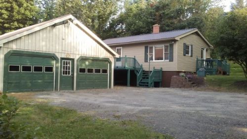 624 Breezy Hill Rd, Barton VT  05822-8640 exterior