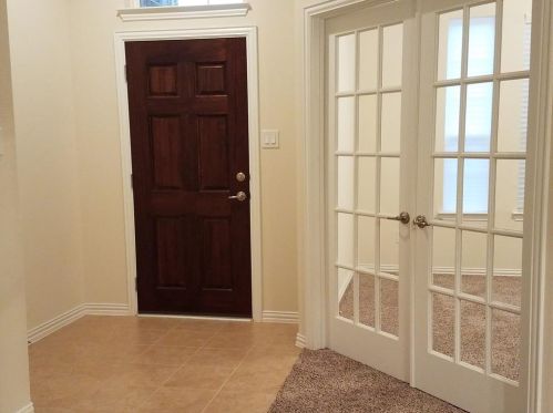 63 Hallmark Dr, Conroe TX  77304-1256 exterior