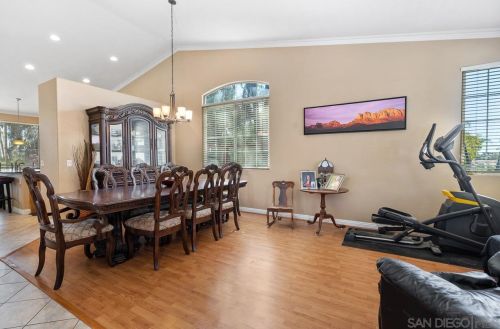 1416 Knoll Park Gln, Escondido, CA 92029-3113