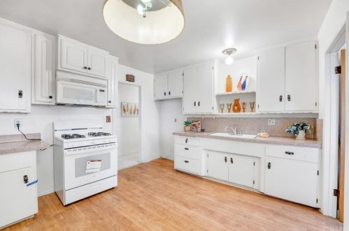 2569 Rome Ave, Anaheim CA  92804-4019 exterior