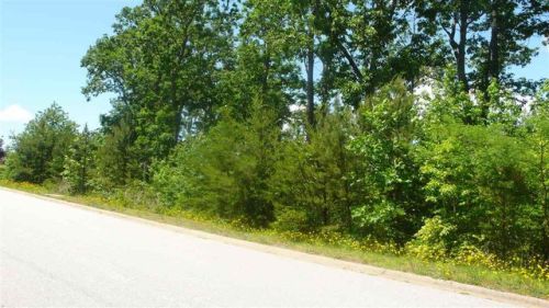 114 Sorrento Dr, Greenville, SC 29609-3076