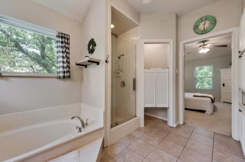 6856 Rolling Rdg Dr, Fort Worth TX  76182-7020 exterior