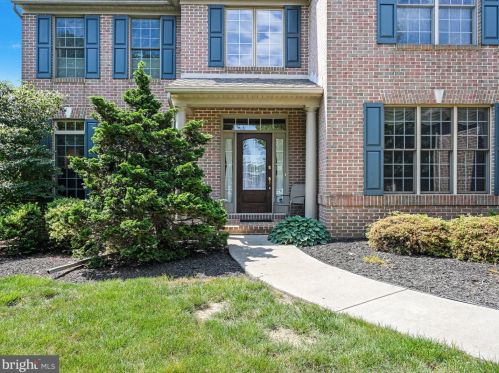 2 Doveland Ct, Lancaster, PA 17602-1368