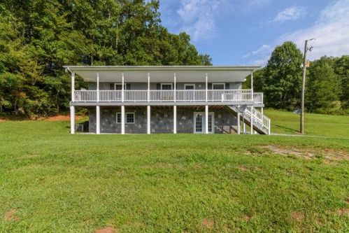 1563 Stoney Battery Rd, Thomas Bridge VA  24354-6864 exterior