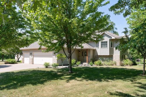 5190 Enchantment Ln, Stacy, MN 55079-4554