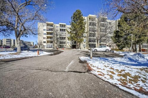 13952 Marina Dr, Denver CO  80014-5512 exterior