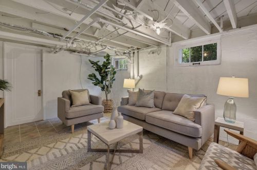 9513 Garwood St, Silver Spring MD 20901-2941 exterior