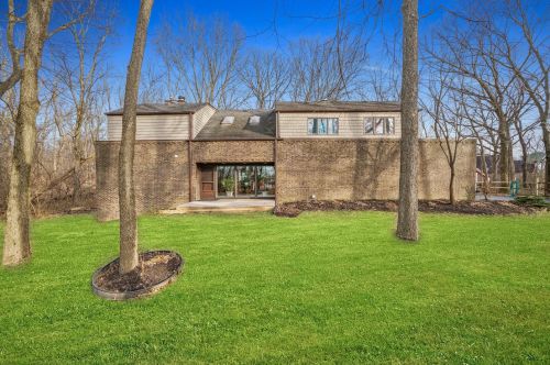 600 Deer Run Ln, Mokena, IL 60451-1302