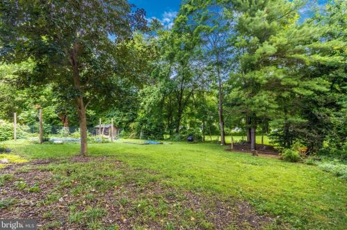 120 Piping Rock Dr, Silver Spring MD 20905-5863 exterior