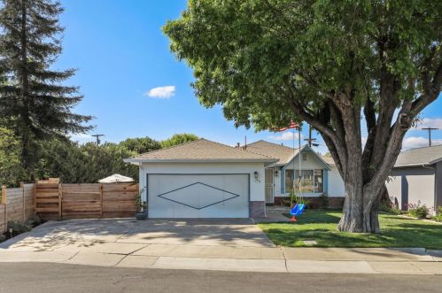 412 Matthew Plz, Lodi, CA 95240-1117